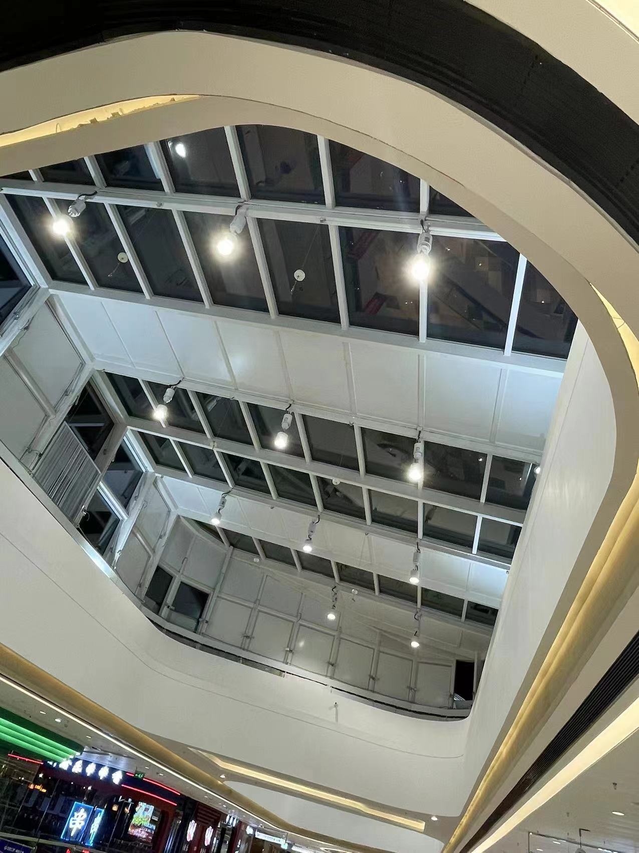 1670648377-910686d98d0f06e0fcd458b0c398c81